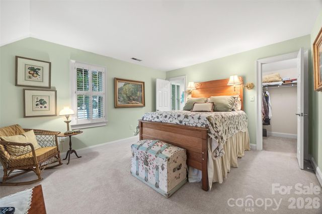 15901 Riverpointe Drive, Charlotte, NC 28278