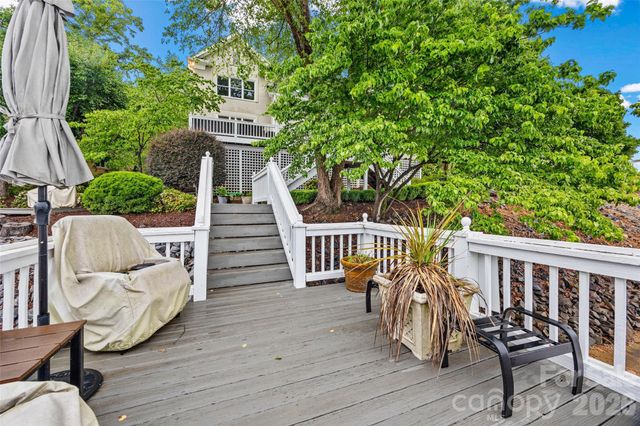 15901 Riverpointe Drive, Charlotte, NC 28278
