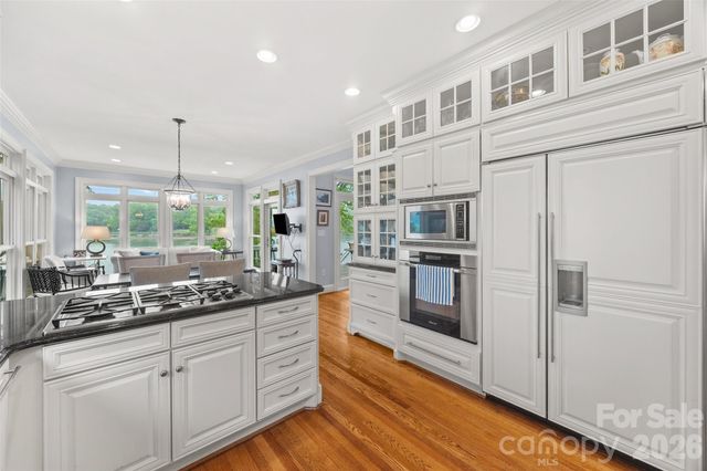15901 Riverpointe Drive, Charlotte, NC 28278