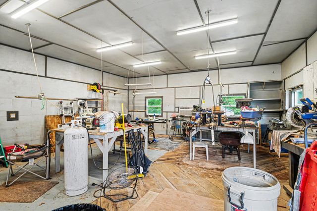 105 Brookside Pt, Springfield, TN 37172