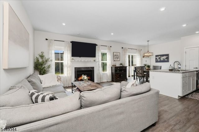 14 Cypress Ln, Sparta Twp., NJ 07871