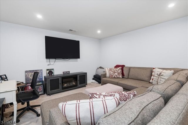 14 Cypress Ln, Sparta Twp., NJ 07871