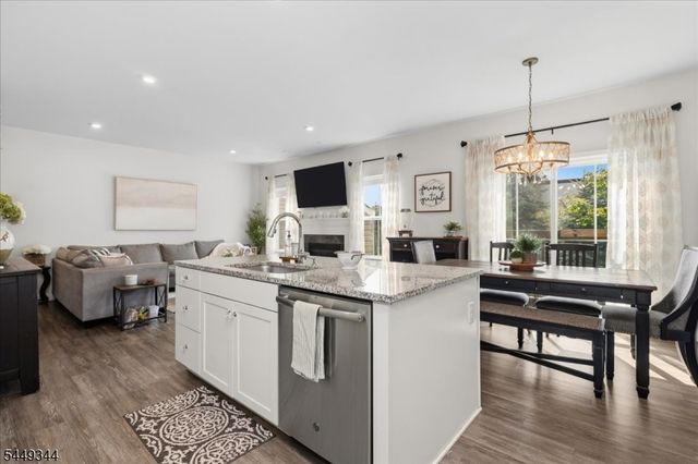 14 Cypress Ln, Sparta Twp., NJ 07871