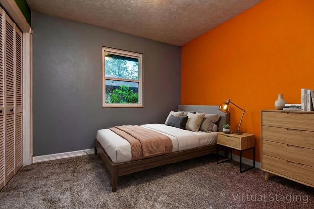 2127 S Golden Avenue, Springfield, MO 65807