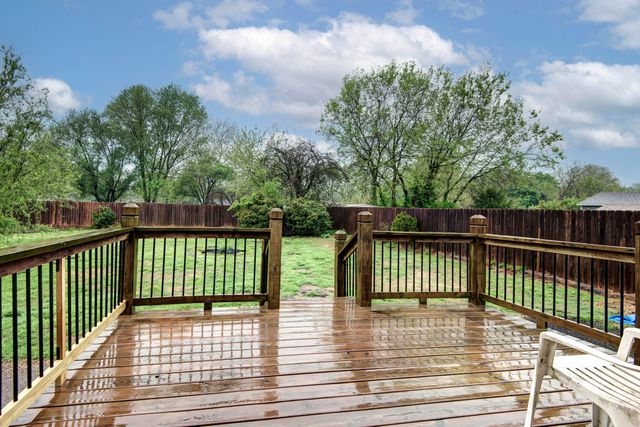 2127 S Golden Avenue, Springfield, MO 65807