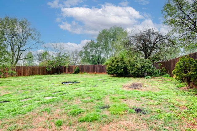 2127 S Golden Avenue, Springfield, MO 65807