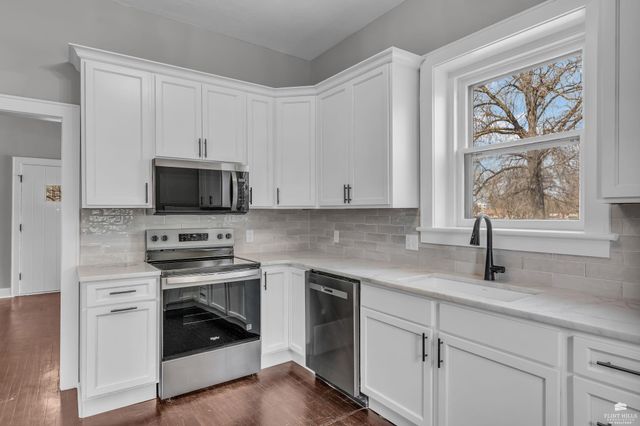 1031 Leavenworth Street, Manhattan, KS 66502