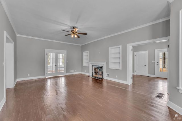 1031 Leavenworth Street, Manhattan, KS 66502