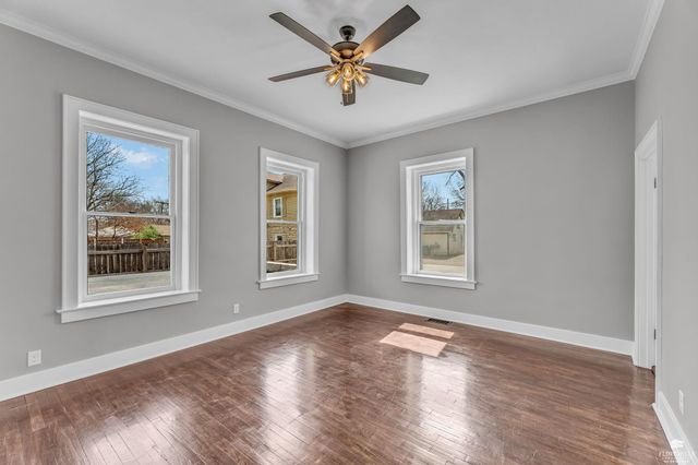 1031 Leavenworth Street, Manhattan, KS 66502