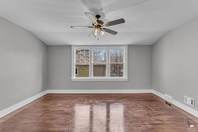 1031 Leavenworth Street, Manhattan, KS 66502