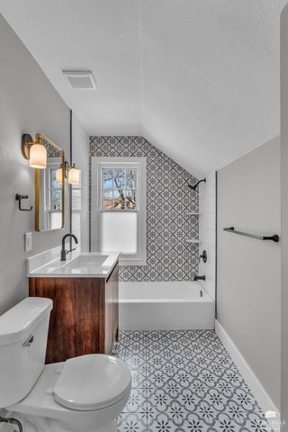 1031 Leavenworth Street, Manhattan, KS 66502