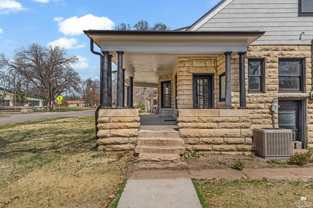 1031 Leavenworth Street, Manhattan, KS 66502
