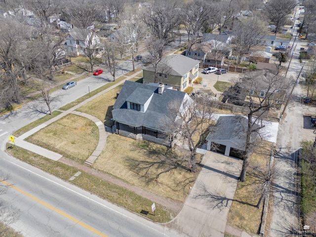 1031 Leavenworth Street, Manhattan, KS 66502