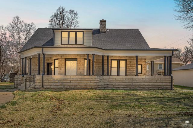 1031 Leavenworth Street, Manhattan, KS 66502