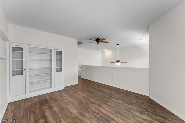 10515 Gold Shadow Avenue, Las Vegas, NV 89129