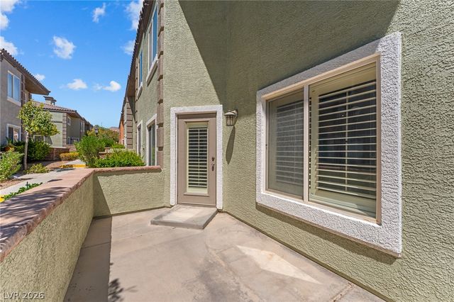 10515 Gold Shadow Avenue, Las Vegas, NV 89129