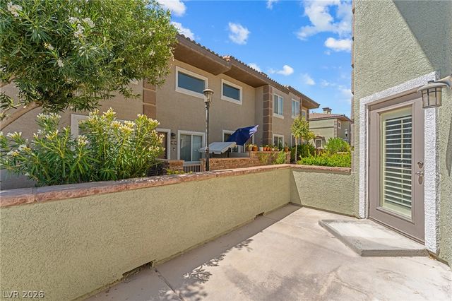 10515 Gold Shadow Avenue, Las Vegas, NV 89129