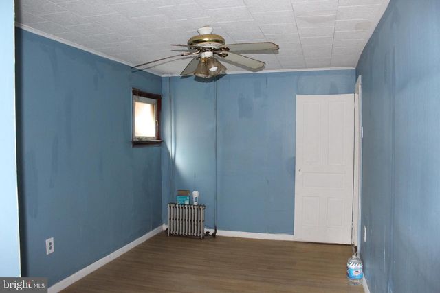 148 N LOCUST ST, Mount Carmel, PA 17851