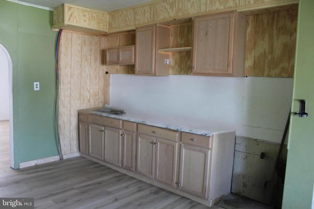 148 N LOCUST ST, Mount Carmel, PA 17851