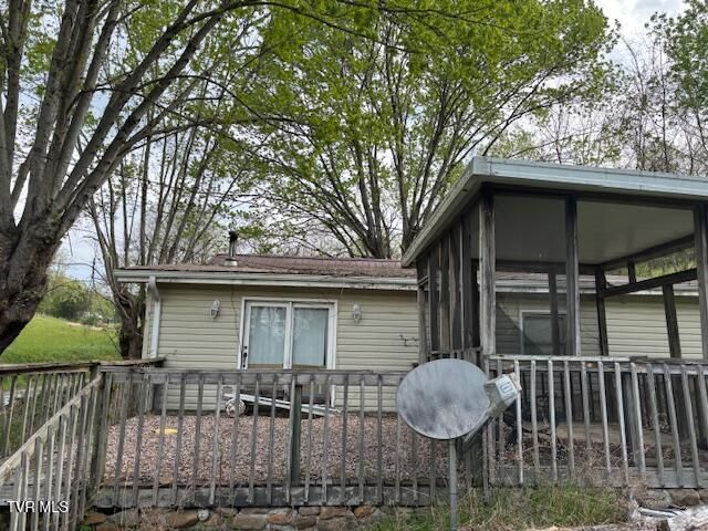 324 Jess Hopson Road, Unicoi, TN 37692