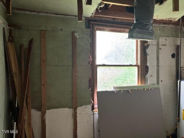 324 Jess Hopson Road, Unicoi, TN 37692