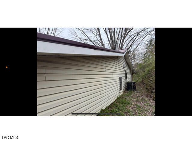 324 Jess Hopson Road, Unicoi, TN 37692