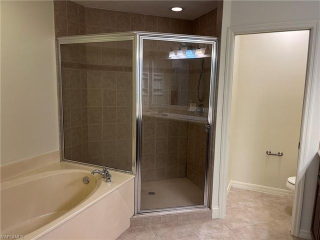 9999 Chiana CIR, Fort Myers, FL 33905