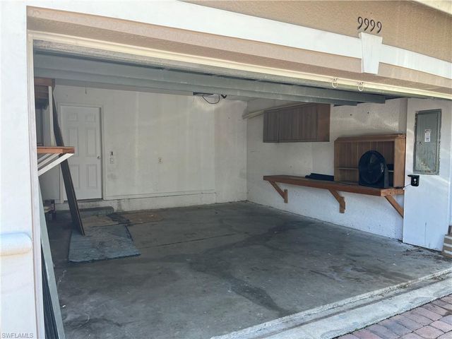 9999 Chiana CIR, Fort Myers, FL 33905