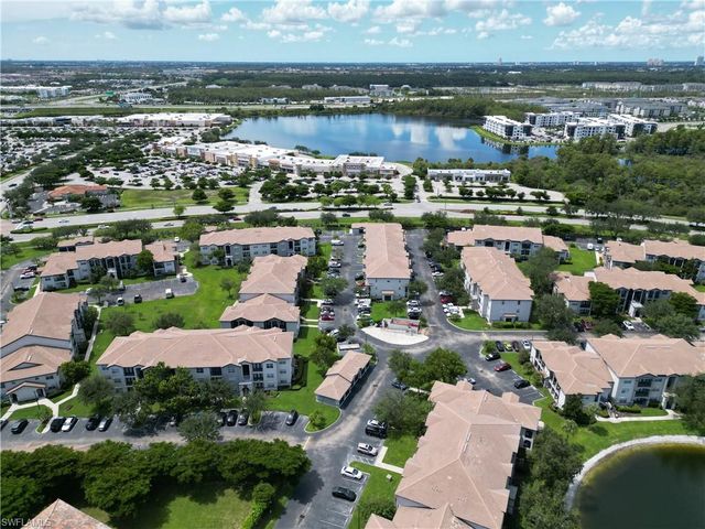 9999 Chiana CIR, Fort Myers, FL 33905