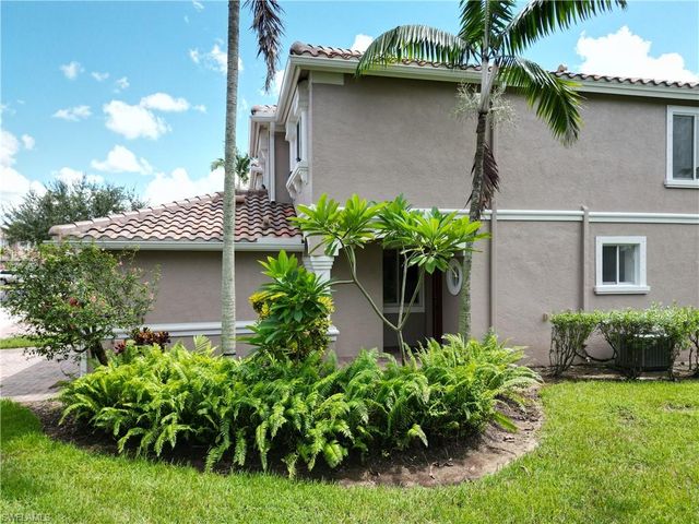 9999 Chiana CIR, Fort Myers, FL 33905