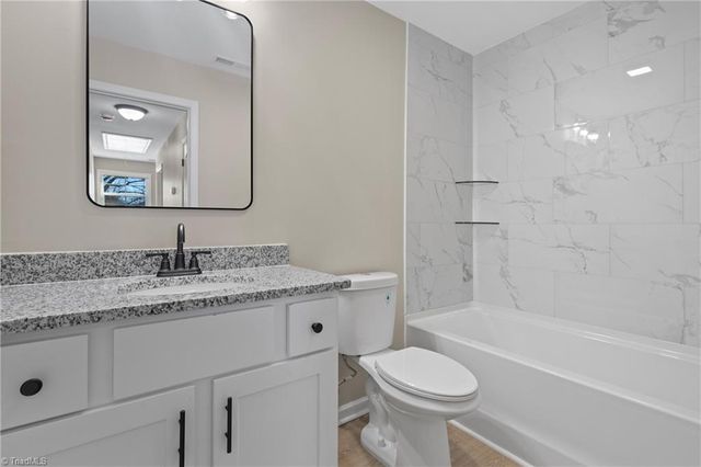 411 NE 28th Street, Winston-salem, NC 27105