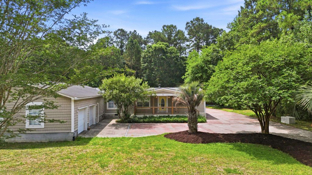 3469 Cypress Dr., Little River, SC 29566