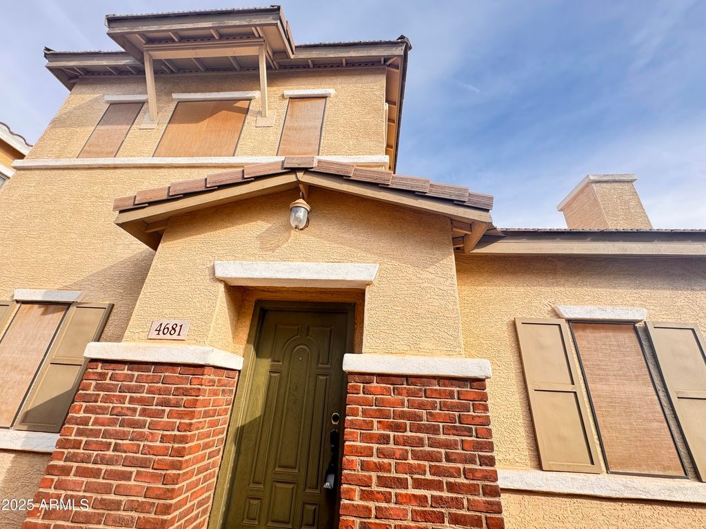4681 E Redfield Road, Gilbert, AZ 85234