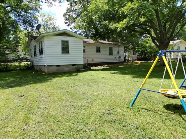 1405 S El Paso Avenue, Russellville, AR 72801