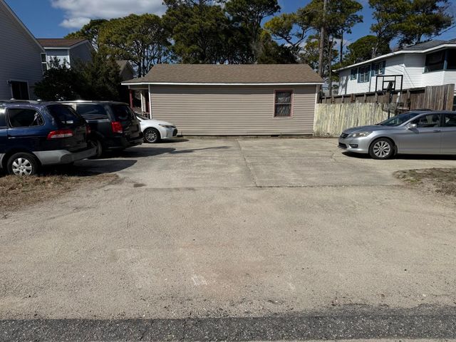 2008 Edge Dr., North Myrtle Beach, SC 29582