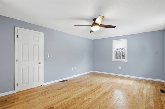 10 Walter Street, Tewksbury, MA 01876