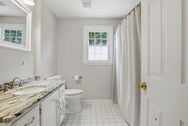 10 Walter Street, Tewksbury, MA 01876