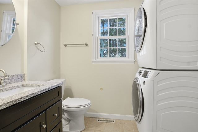 10 Walter Street, Tewksbury, MA 01876