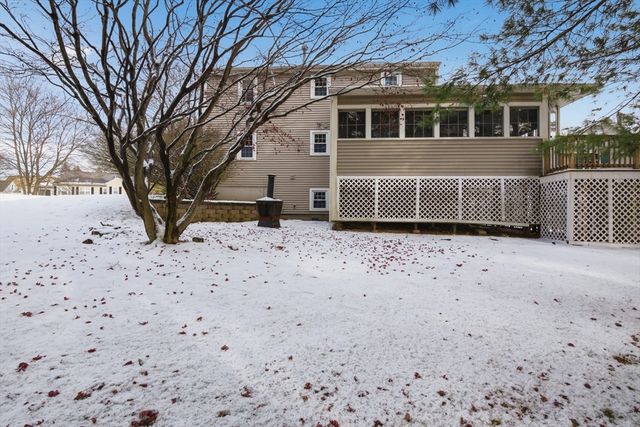 10 Walter Street, Tewksbury, MA 01876