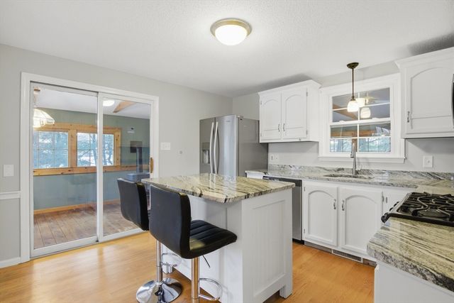 10 Walter Street, Tewksbury, MA 01876