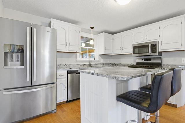 10 Walter Street, Tewksbury, MA 01876