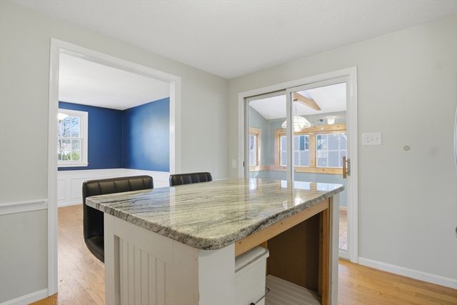 10 Walter Street, Tewksbury, MA 01876