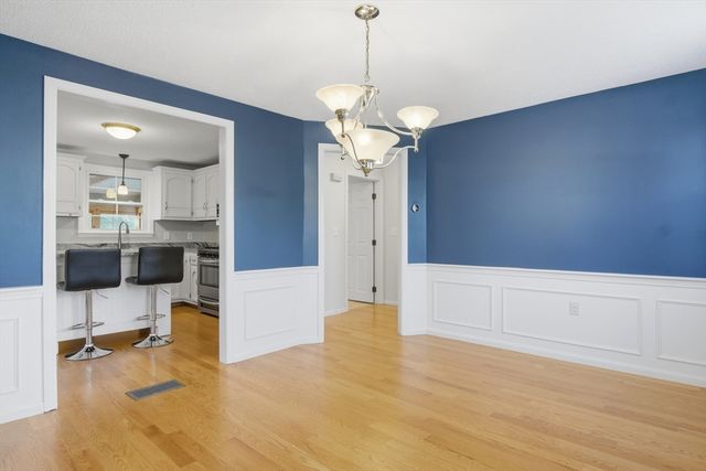 10 Walter Street, Tewksbury, MA 01876