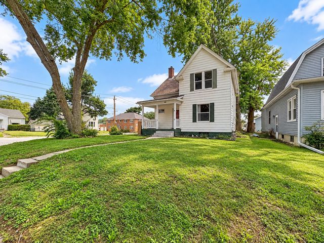 252 W 29th Street, Davenport, IA 52803