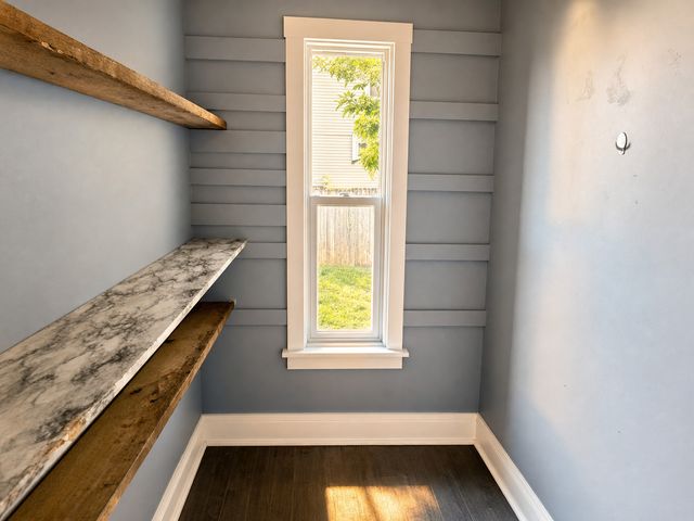 252 W 29th Street, Davenport, IA 52803