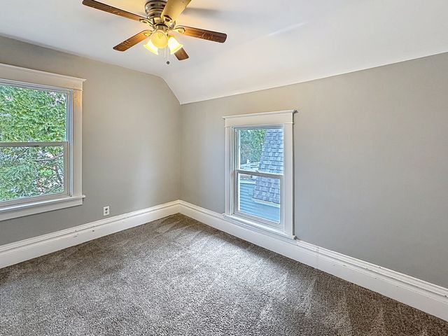 252 W 29th Street, Davenport, IA 52803