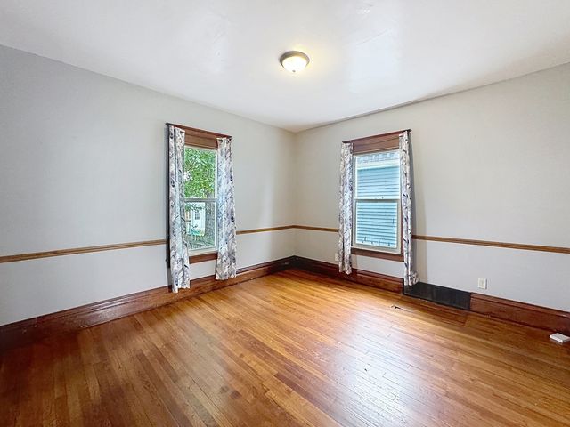 252 W 29th Street, Davenport, IA 52803