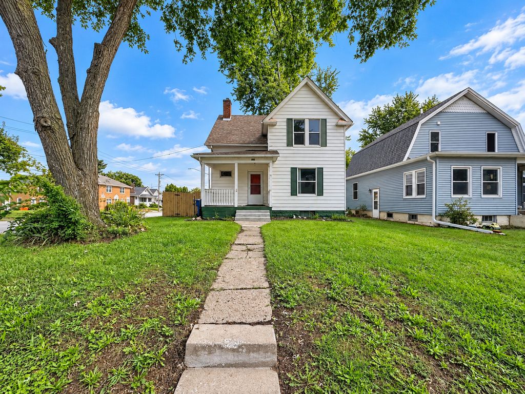 252 W 29th Street, Davenport, IA 52803