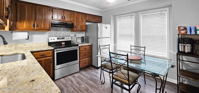 631 Woodsmoke Drive, Southaven, MS 38671