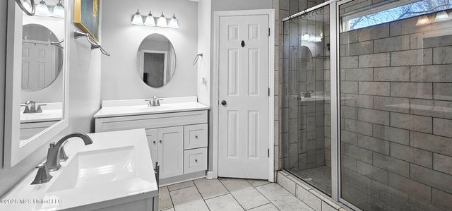 631 Woodsmoke Drive, Southaven, MS 38671